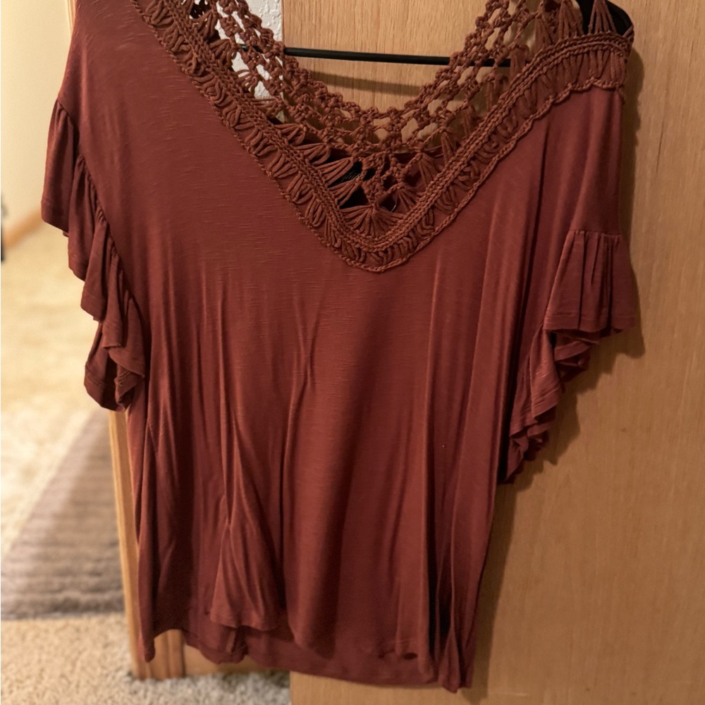 shirt - Picture 3 of 3